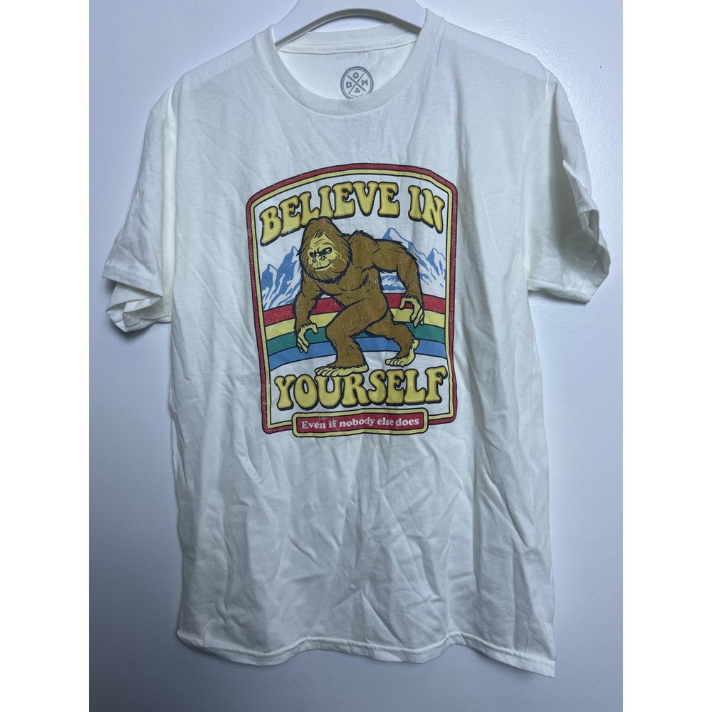 DOM Bigfoot Believe In Yourself‎ Graphic T Shirt White Cotton Blend Medium Logo